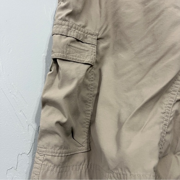 Men’s North Face Tan Hiking Shorts Size large  Cargo Utility nylon - Picture 11 of 13
